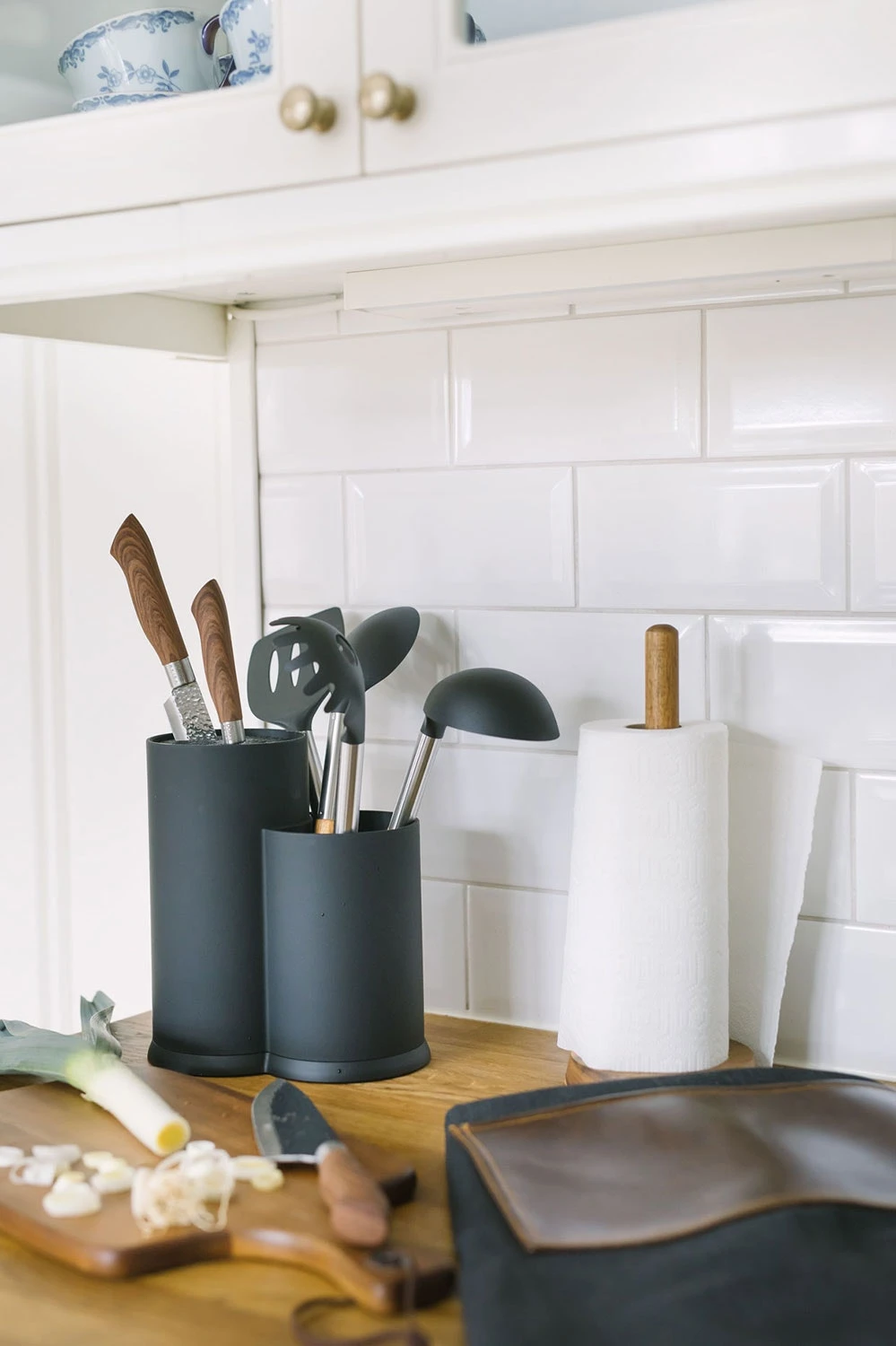 Dorre Wide Knife Blocks & Utensil Holder, Black 5 Dorre Wide Knife Blocks & Utensil Holder, Black - Afbeelding 3