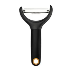 Fiskars Functional Form Peeler , Black