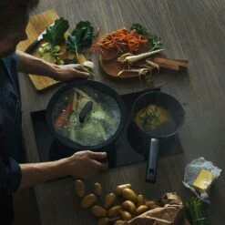 Fiskars Hard Face Saucepan, 1,8 L 10 Fiskars Hard Face Saucepan, 1,8 L -Keukengerei Winkel fiskars hard face saucepan 10