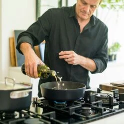 Fiskars Rotisser Sauté Pan Optiheat 26 Cm 8 Fiskars Rotisser Sauté Pan Optiheat 26 Cm -Keukengerei Winkel fiskars rotisser saute pan optiheat 26 cm 5