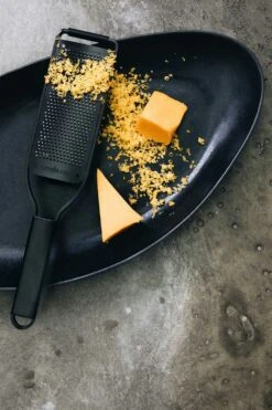 Microplane Black Sheep Rasp Fine -Keukengerei Winkel microplane black sheep rasp fine 8