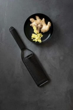Microplane Black Sheep Rasp Rough -Keukengerei Winkel microplane black sheep rasp rough 9