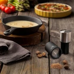 Microplane Kruidenmolen, Zwart / Roestvrij Staal 10 Microplane Kruidenmolen, Zwart / Roestvrij Staal -Keukengerei Winkel microplane kruidenmolen zwart roestvrij staal 5