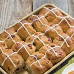 Nordic Ware Baker's Quarter Bakvorm Antiaanbak 22x30 Cm -Keukengerei Winkel nordic ware bakers quarter bakvorm antiaanbak 22x30 cm 1