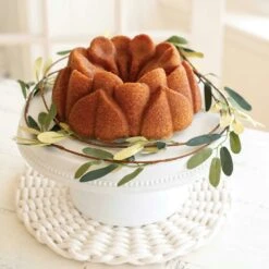 Nordic Ware Magnolia Bundt Pan Ø20 Cm -Keukengerei Winkel nordic ware magnolia bundt pan 20 cm 8
