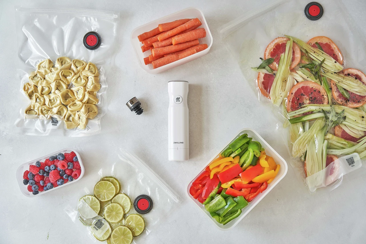 Zwilling Fresh & Save Startpakket Met Vacuümpomp / Tassen / Bakjes Van Plastic, 7 Stuks 6 Zwilling Fresh & Save Startpakket Met Vacuümpomp / Tassen / Bakjes Van Plastic, 7 Stuks - Afbeelding 4